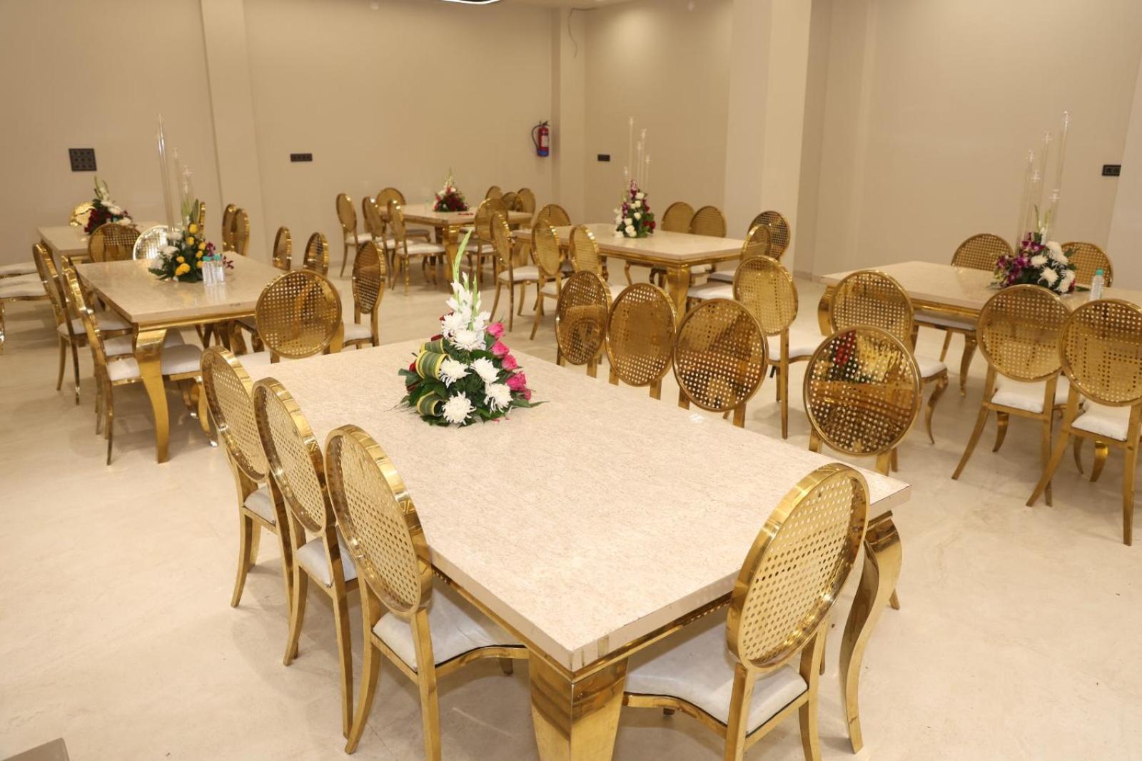 אויאיין The Meera Hotel מראה חיצוני תמונה