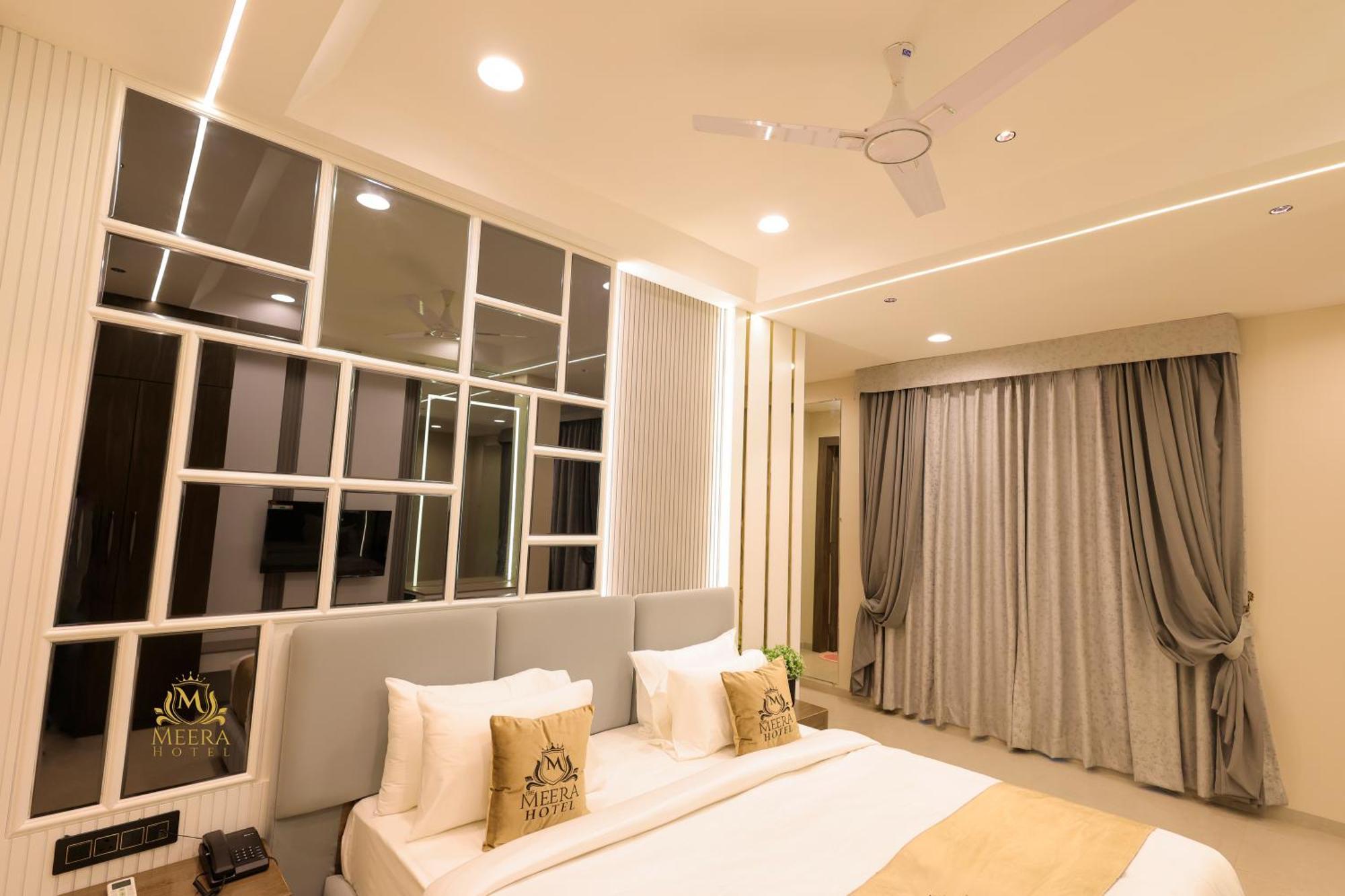 אויאיין The Meera Hotel מראה חיצוני תמונה